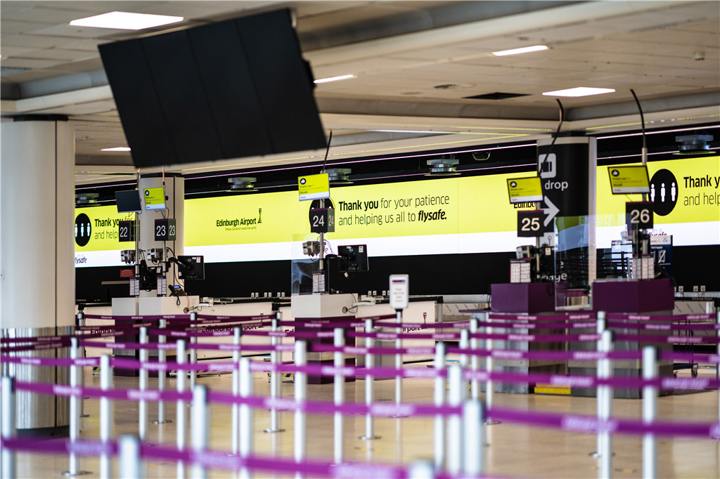 Edinburgh Airport-02.jpg Edinburgh Airport-02.jpg